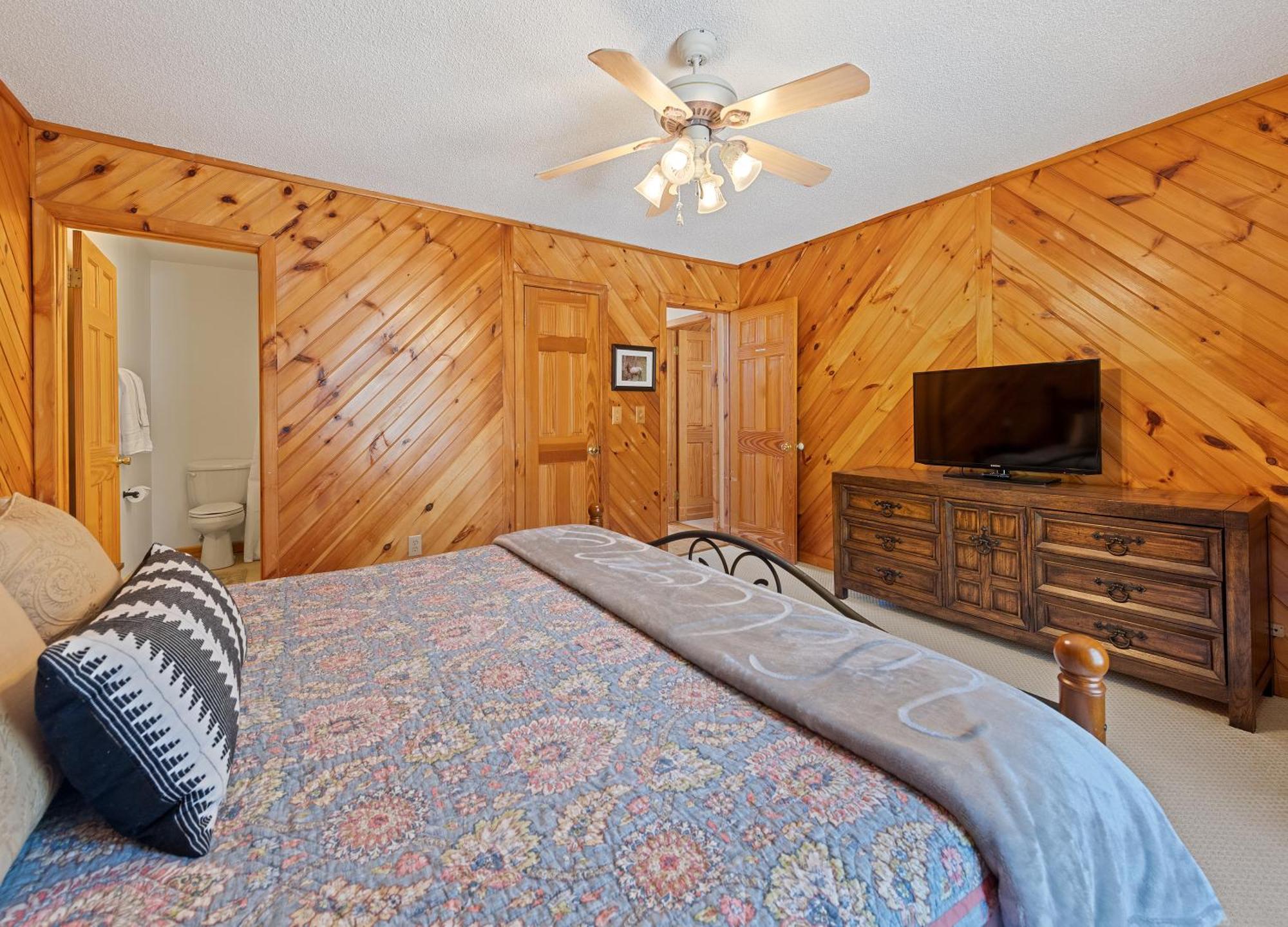 Maggie Valley Cabin With Beautiful Mountain Views, Hottub, Pet Friendly, Gameroom, Fireplace Luaran gambar
